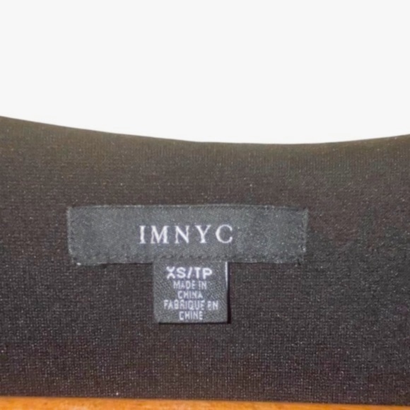 Isaac MIZRAH NYC LBD. Classic fit and flare black dress. - Picture 9 of 10